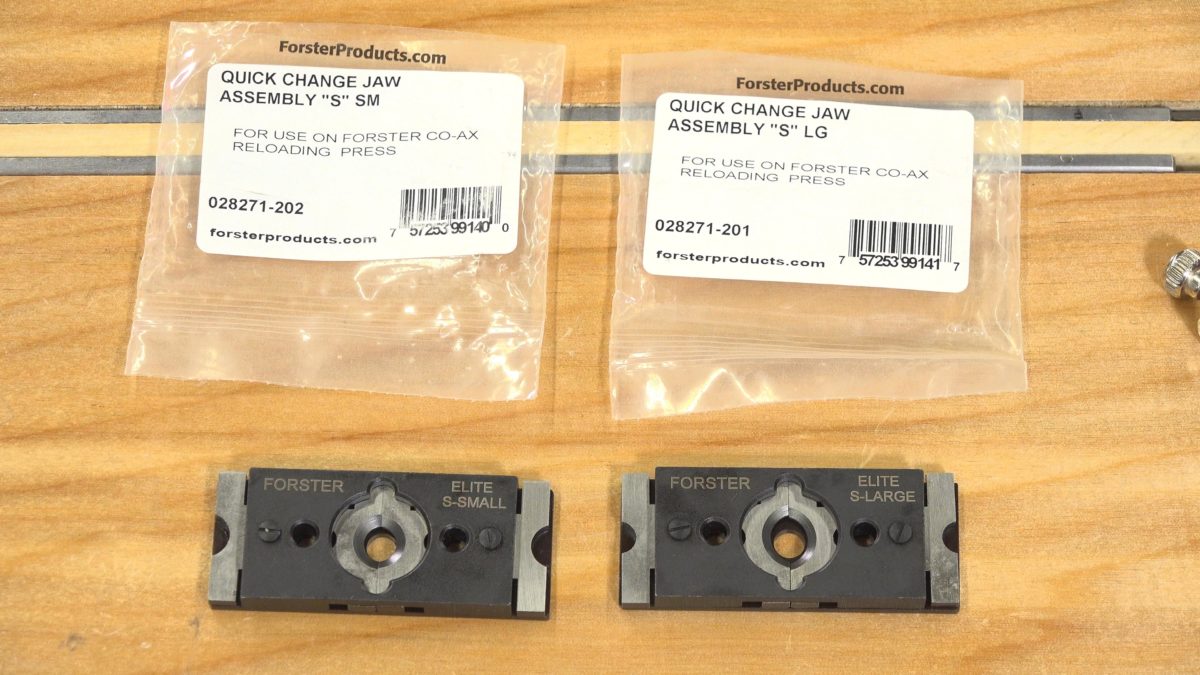 Overview Forster CoAx Quick Change Jaws Ultimate Reloader