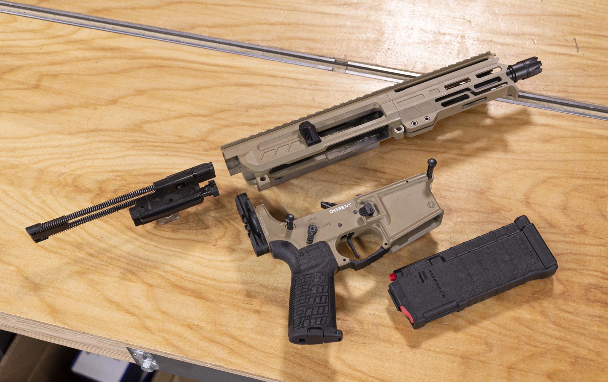 NEW: CMMG DISSENT Bufferless AR Pistol Hands-On (5.7x28mm) – Ultimate ...